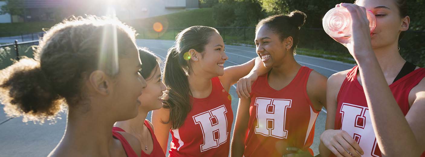 A group of netballers