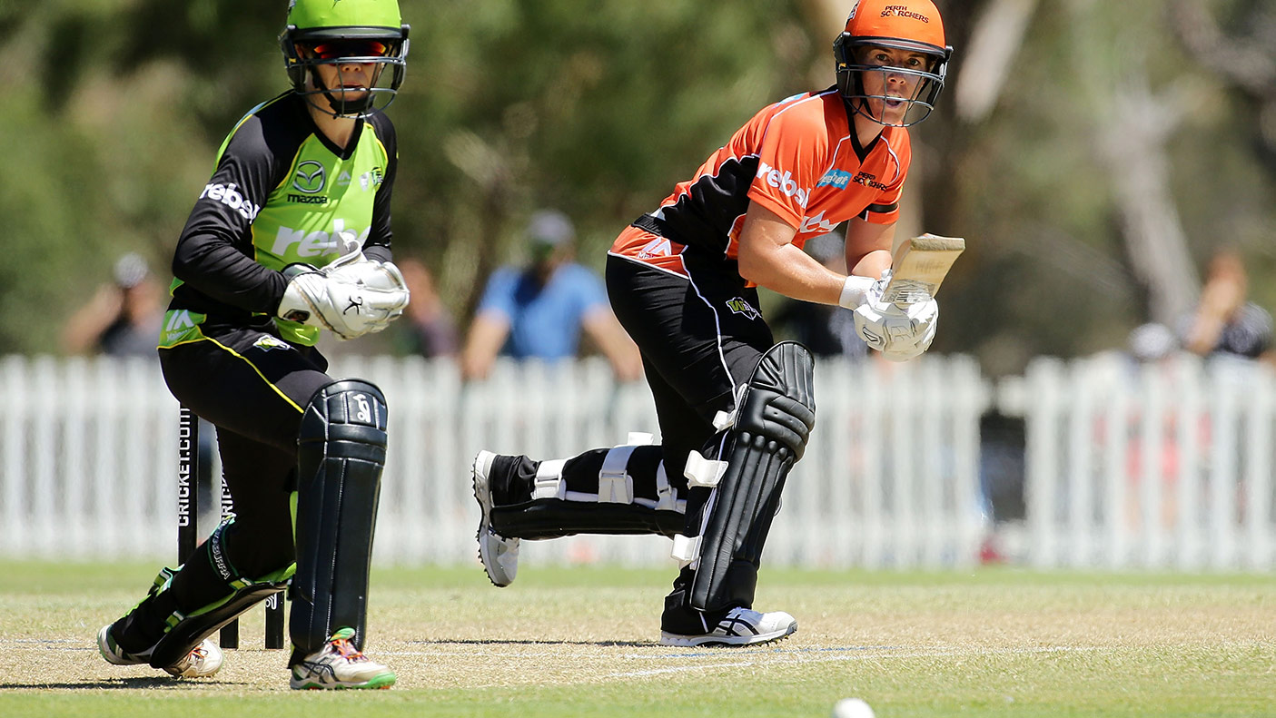 Elyse Villani of the Scorchers plays a reverse sweep shot at Lilac Hill